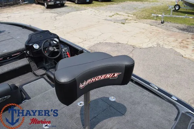 Slide: The Image of Phoenix Bass Boat 921 Elite II 2025 - 19