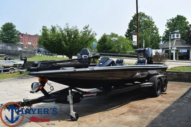 Slide: The Image of Phoenix Bass Boat 921 Elite II 2025 - 24