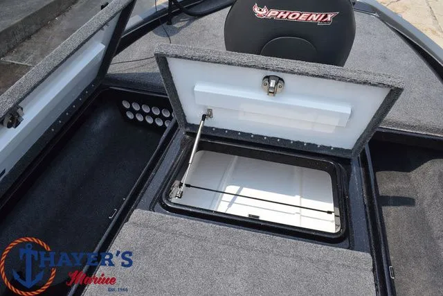 Slide: The Image of Phoenix Bass Boat 921 Elite II 2025 - 28