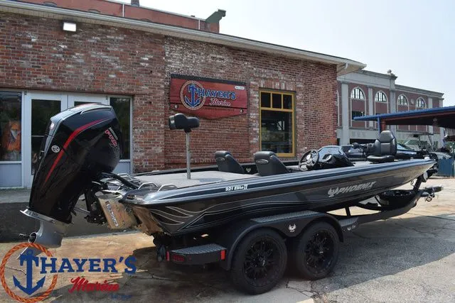 Slide: The Image of Phoenix Bass Boat 921 Elite II 2025 - 3