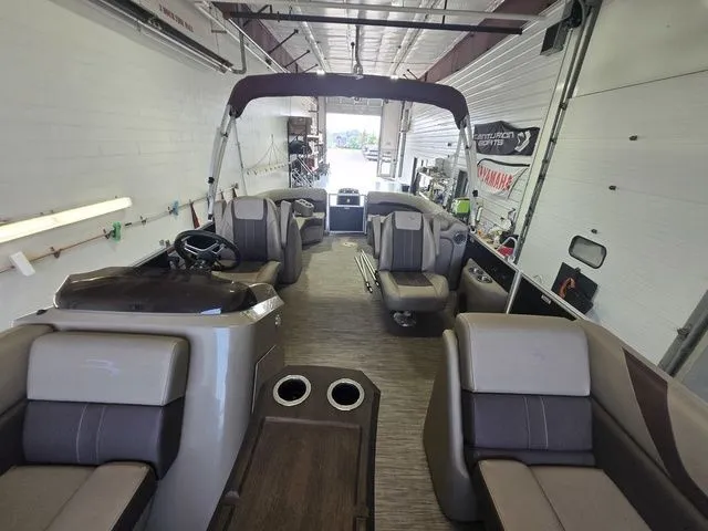 Slide: The Image of Bennington 22 SSR 2021 - 16