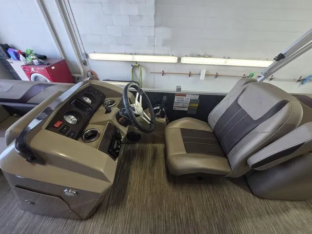 Slide: The Image of Bennington 22 SSR 2021 - 8