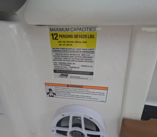 Slide: The Image of Chaparral 21 SSi OB In Stock Traier included 2026 - 18