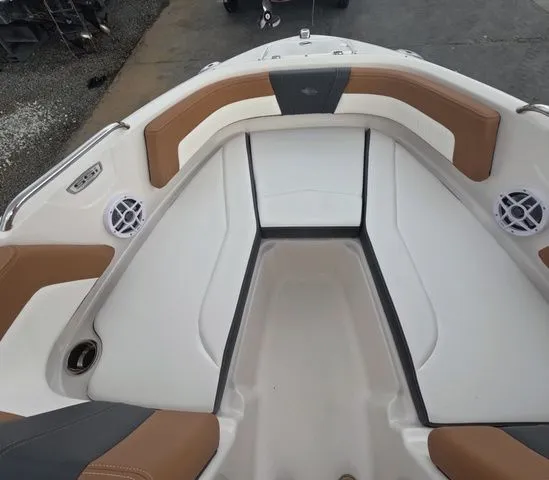 Slide: The Image of Chaparral 21 SSi OB In Stock Traier included 2026 - 27