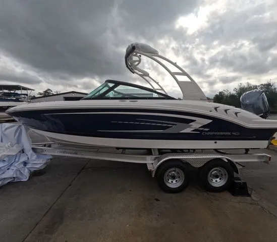 Slide: The Image of Chaparral 21 SSi OB In Stock Traier included 2026 - 5