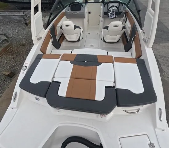 Slide: The Image of Chaparral 21 SSi OB In Stock Traier included 2026 - 9