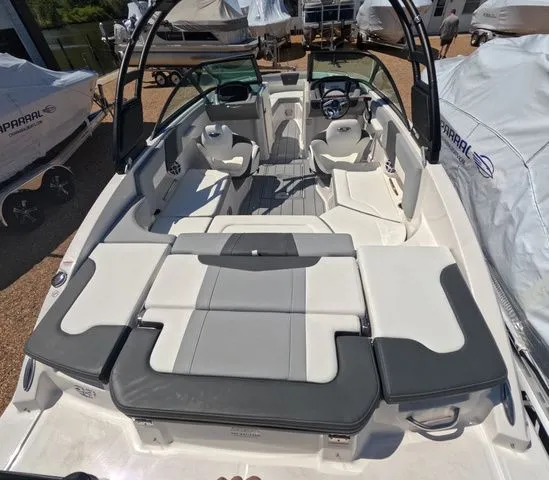 Slide: The Image of Chaparral 23 SSi OB 2026 boat with trailer, interior view. - 8