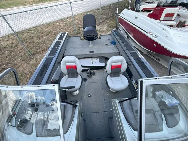 Slide: The Image of Tracker Targa V-18 Combo 2016 - 9