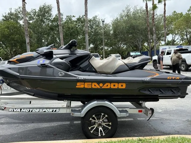 Slide: The Image of Sea-Doo GTX 170 BRP Premium Audio iDF iBR 2023 - 1