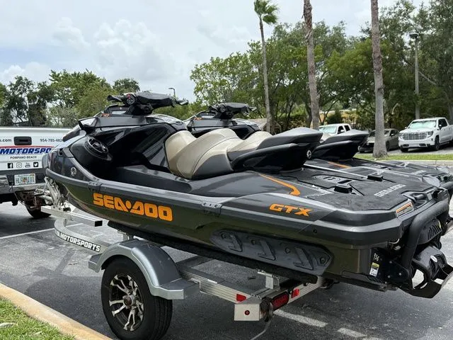 Slide: The Image of Sea-Doo GTX 170 BRP Premium Audio iDF iBR 2023 - 8