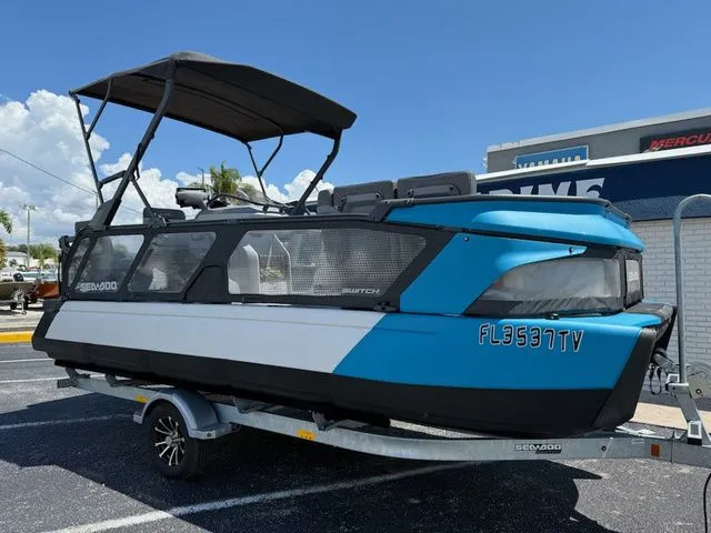 Slide: The Image of Sea-Doo Switch Cruise 21 2023 - 17