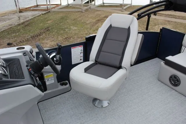 Slide: The Image of Harris 230 Cruiser SLDH 2025 - 11