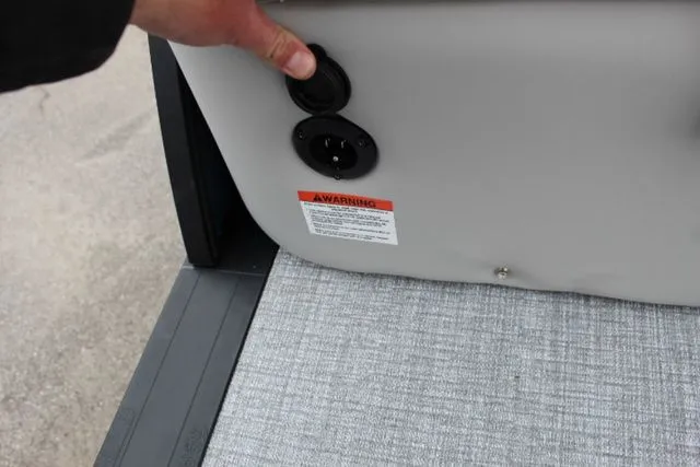 Slide: The Image of Harris 230 Cruiser SLDH 2025 - 16