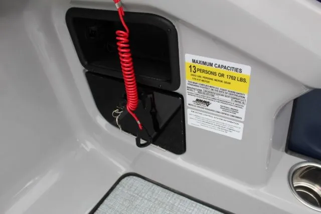 Slide: The Image of Harris 230 Cruiser SLDH 2025 - 19