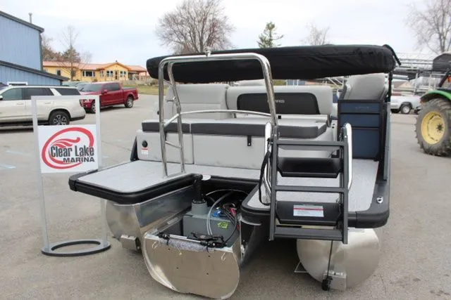 Slide: The Image of Harris 230 Cruiser SLDH 2025 - 3