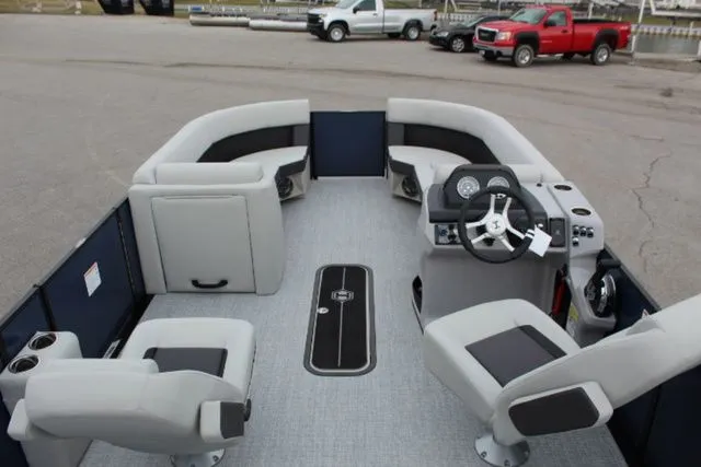 Slide: The Image of Harris 230 Cruiser SLDH 2025 - 7