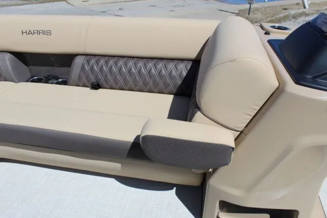 Slide: The Image of Harris SUNLINER 230 SLDH 2025 - 24