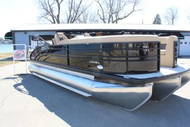 Slide: The Image of Harris SUNLINER 230 SLDH 2025 - 5