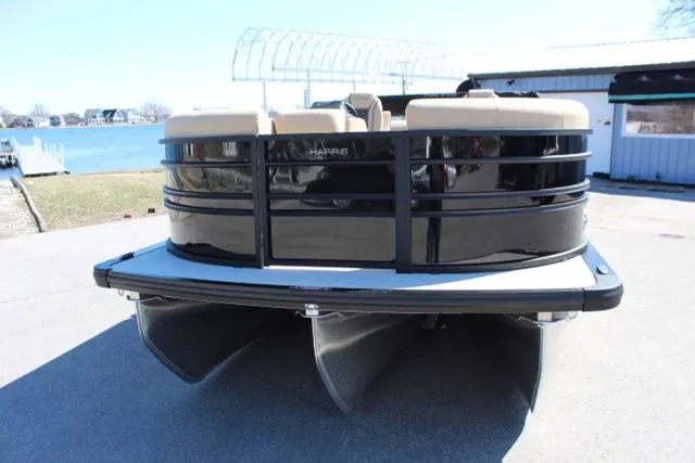 Slide: The Image of Harris SUNLINER 230 SLDH 2025 - 6