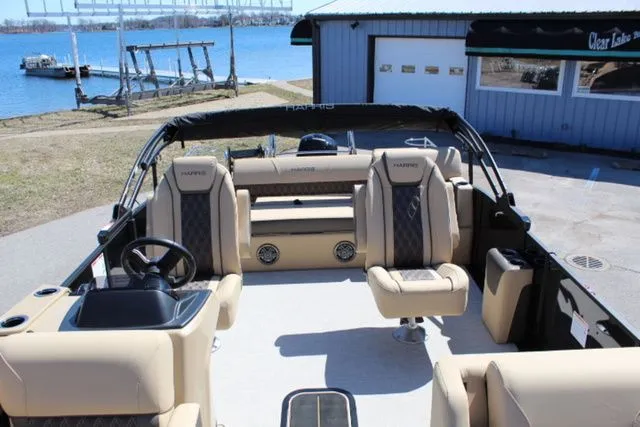 Slide: The Image of Harris SUNLINER 230 SLDH 2025 - 8