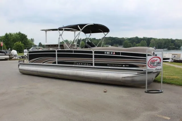 Slide: The Image of Premier 260 Grand Entertainer 2013 - 2