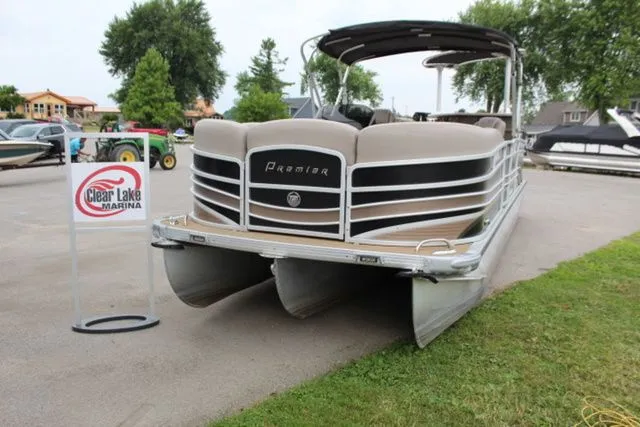 Slide: The Image of Premier 260 Grand Entertainer 2013 - 3