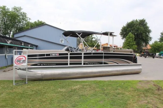 Slide: The Image of Premier 260 Grand Entertainer 2013 - 4