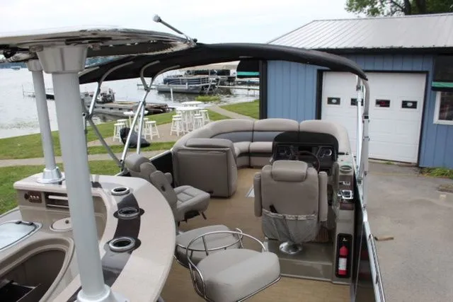 Slide: The Image of Premier 260 Grand Entertainer 2013 - 7