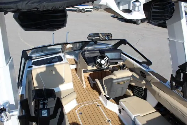 Slide: The Image of Nautique Super Air Nautique G23 2025 - 10