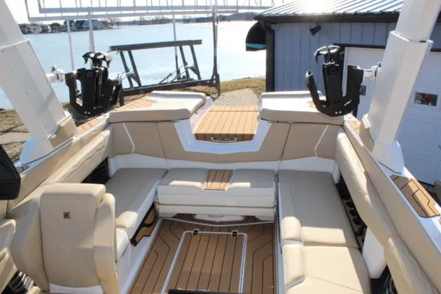 Slide: The Image of Nautique Super Air Nautique G23 2025 - 12