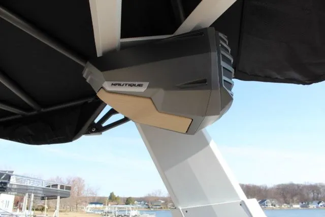 Slide: The Image of Nautique Super Air Nautique G23 2025 - 22