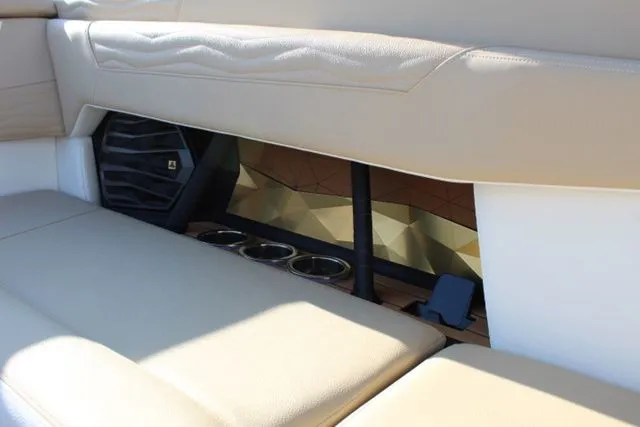 Slide: The Image of Nautique Super Air Nautique G23 2025 - 29