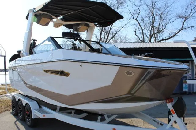 Slide: The Image of Nautique Super Air Nautique G23 2025 - 6