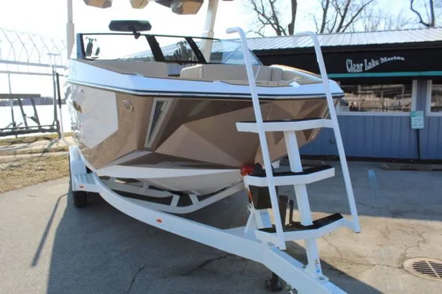 Slide: The Image of Nautique Super Air Nautique G23 2025 - 7
