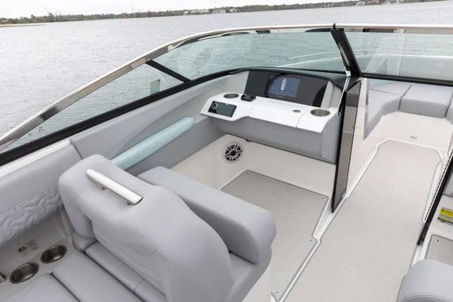 Slide: The Image of Regal LS4 Surf 2026 - 7