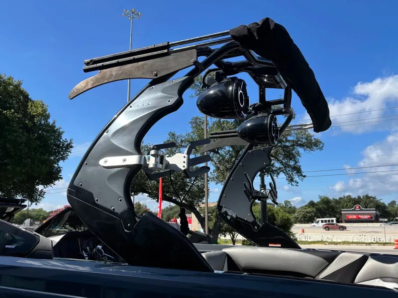 Slide: The Image of Centurion Ri237 2020 - 16