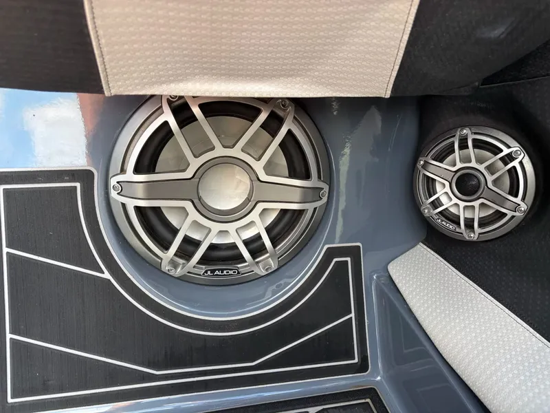 Slide: The Image of Centurion Ri237 2020 - 21