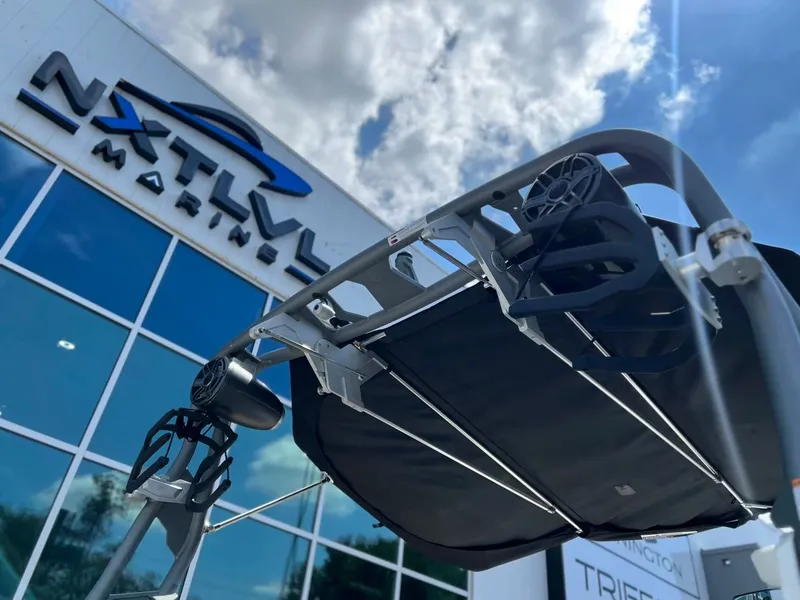 Slide: The Image of Nautique GS24 2024 - 10