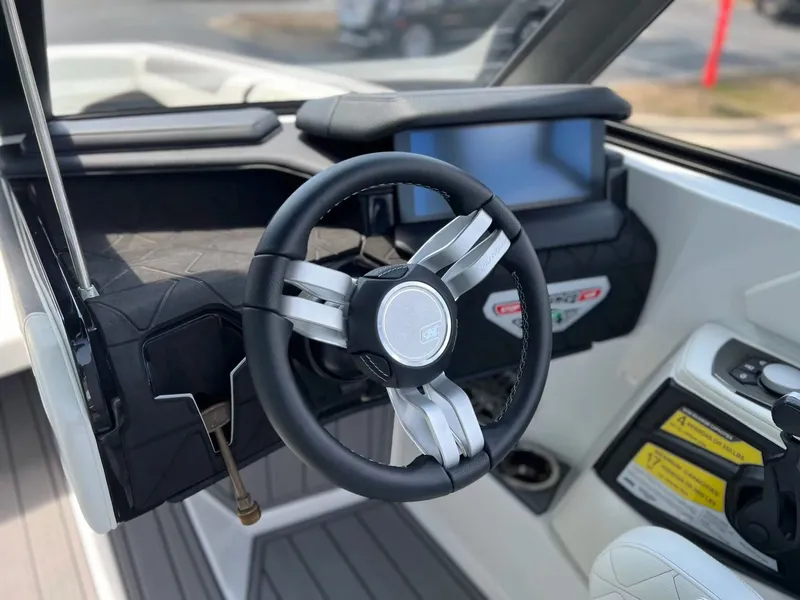 Slide: The Image of Nautique GS24 2024 - 26