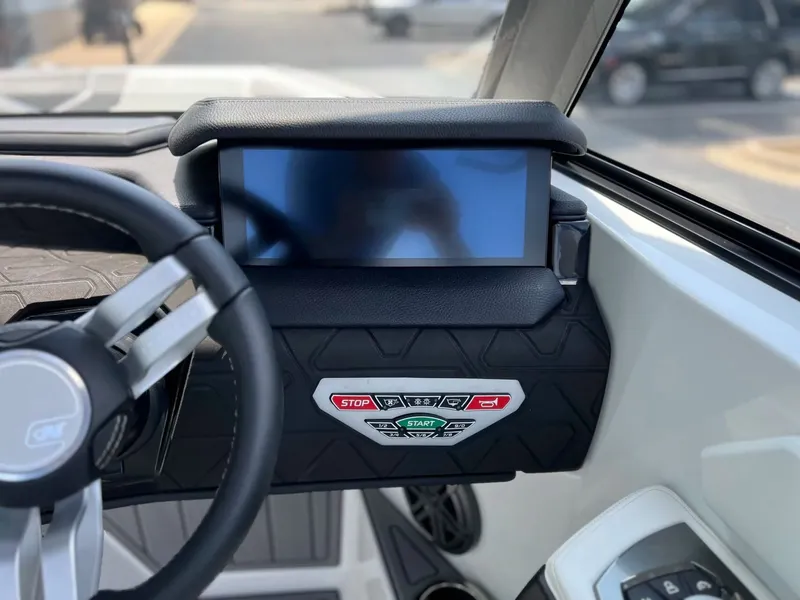 Slide: The Image of Nautique GS24 2024 - 27