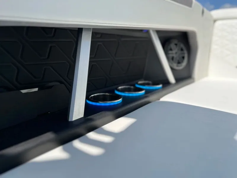 Slide: The Image of Nautique GS24 2024 - 38