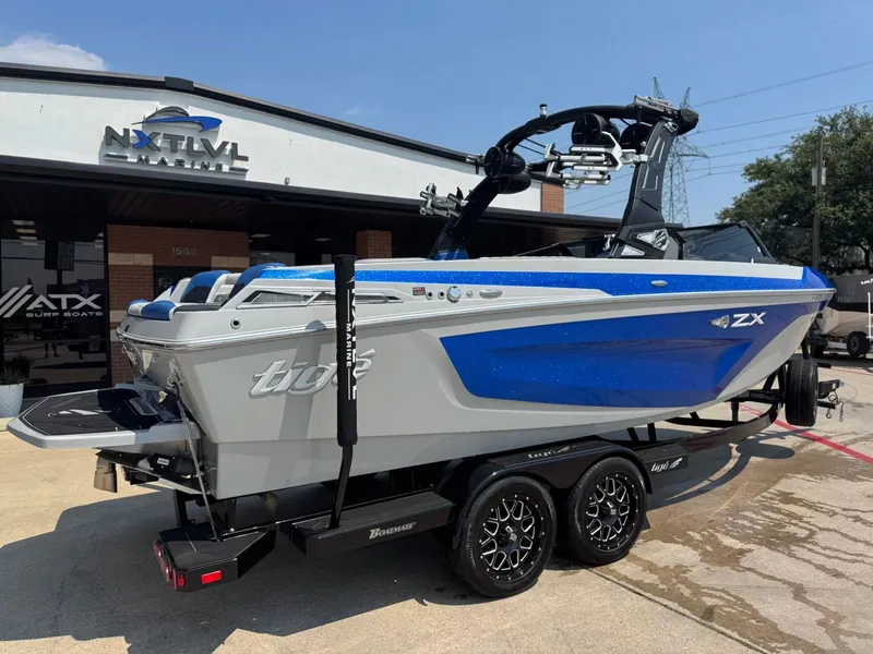 Slide: The Image of Tigé 23ZX 2022 - 5