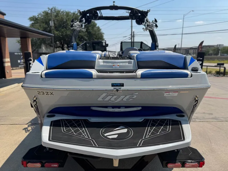 Slide: The Image of Tigé 23ZX 2022 - 6