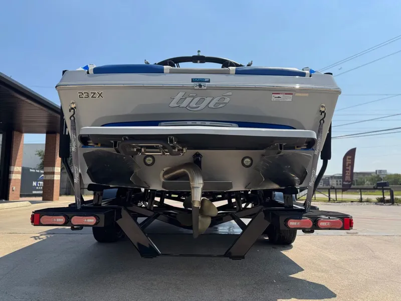 Slide: The Image of Tigé 23ZX 2022 - 7