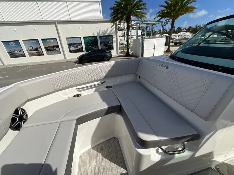 Slide: The Image of Sea Ray SDX 230 Outboard 2026 - 10