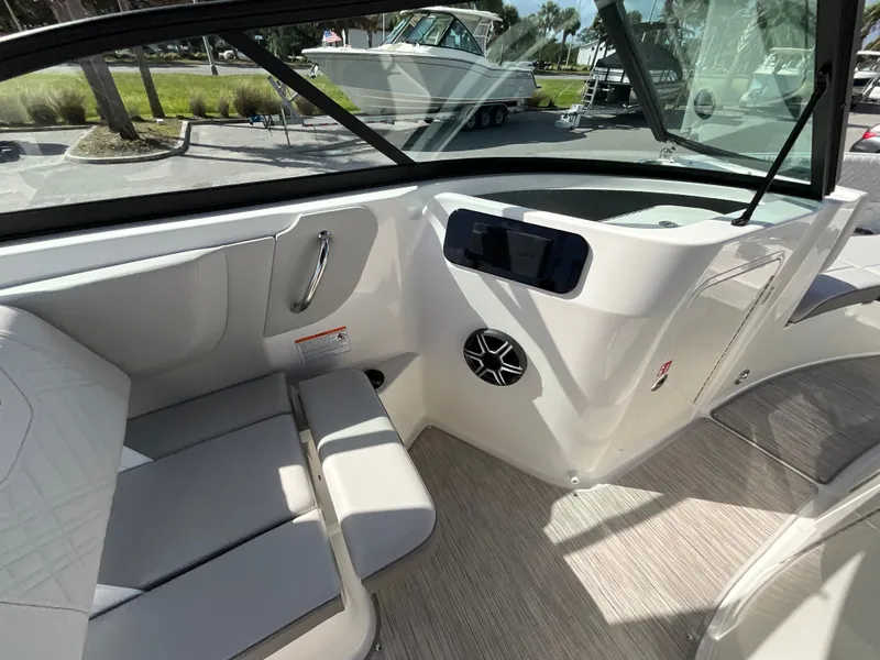 Slide: The Image of Sea Ray SDX 230 Outboard 2026 - 13