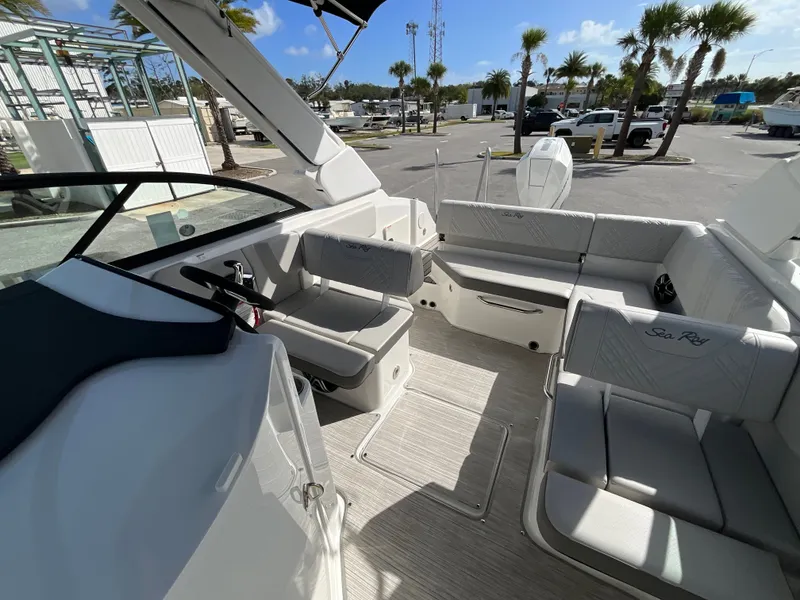 Slide: The Image of Sea Ray SDX 230 Outboard 2026 - 21