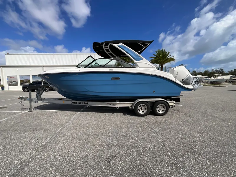 Slide: The Image of Sea Ray SDX 230 Outboard 2026 - 4
