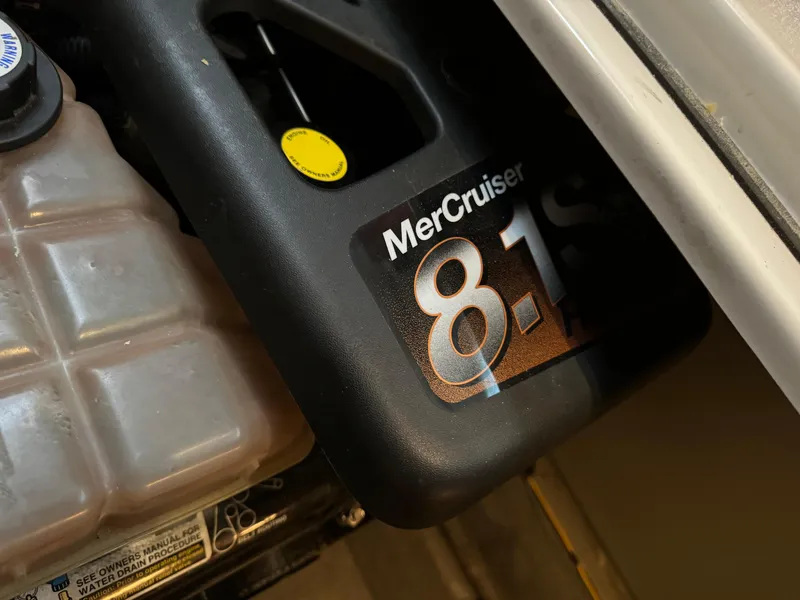 Slide: The Image of Sea Ray 420 Aft Cabin 2001 - 66