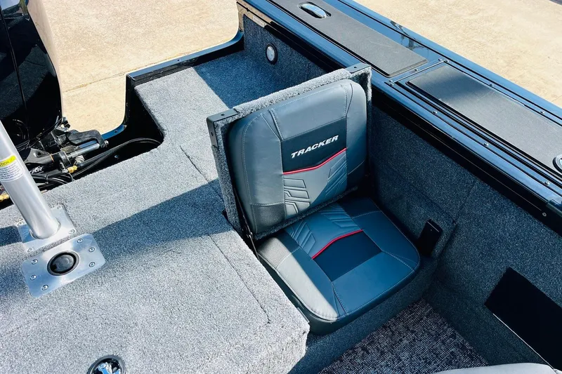 Slide: The Image of 2026 Tracker Targa V-18 Combo boat seat with sleek design and durable upholstery. - 57